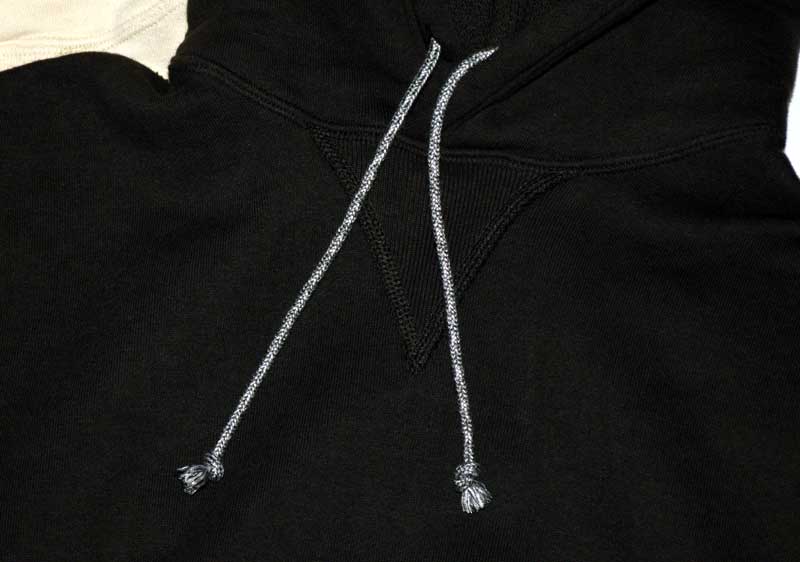 TwoMoon "92023" V-gusset Hooded Sweatshirt