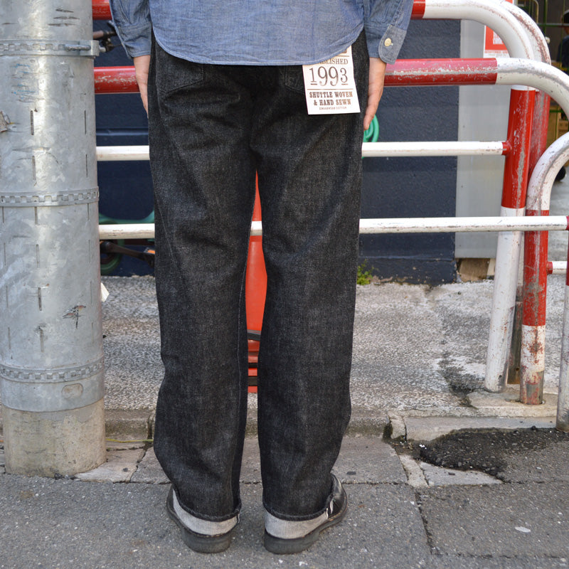 FULL COUNT "0105BK" Wide Black Selvedge Denim