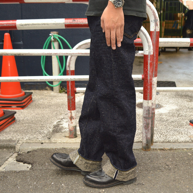 ONI DENIM、"200-Asphalt"、20oz Asphalt Denim Wide Straight