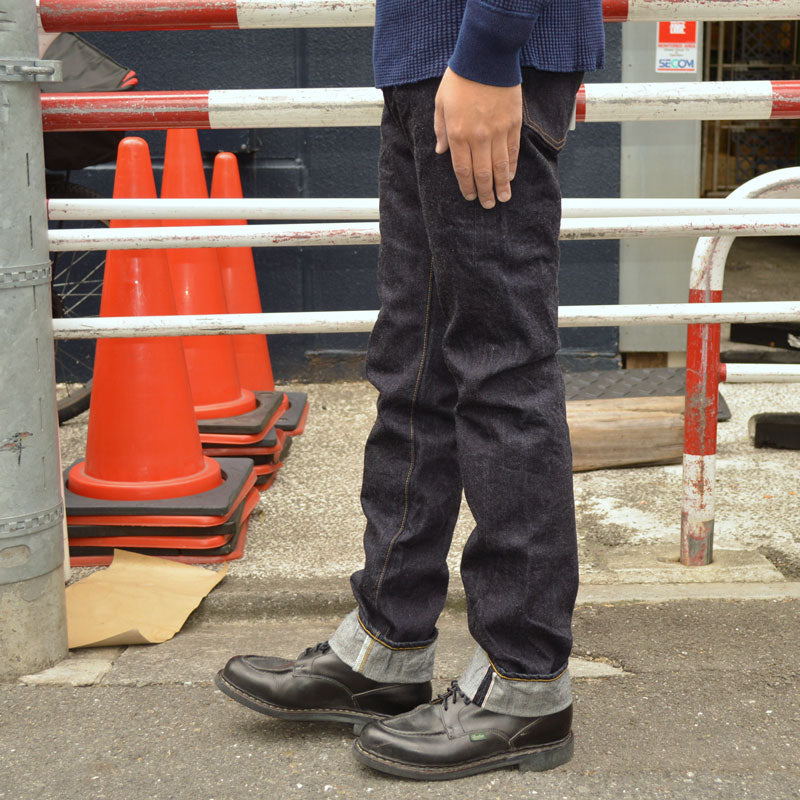 ETERNAL "883" 5 Pocket tight Straight