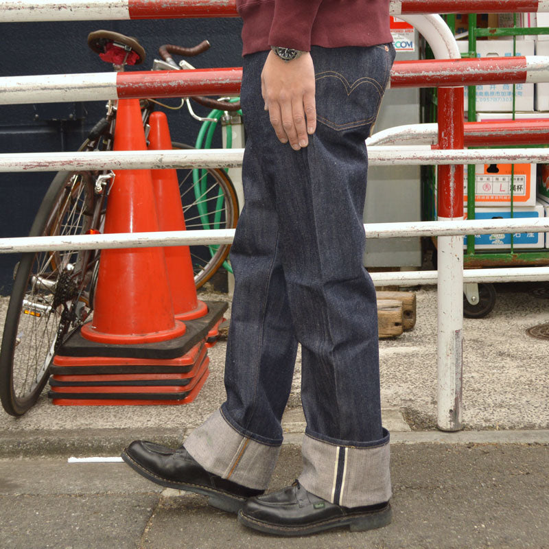 LEVI'S VINTAGE CLOTHING "22501-0003" 501XX 1922 Model 501 JEANS (organic cotton)