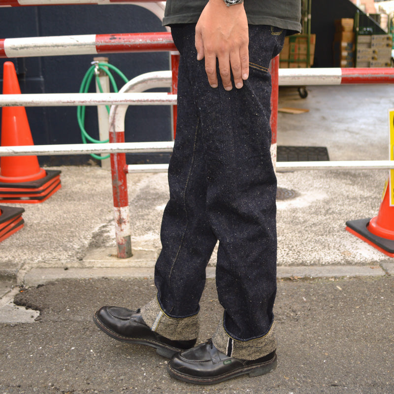 ONI DENIM、"288-Asphalt"、20oz Asphalt Denim Regular Straight