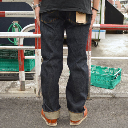 ONI DENIM、"288-GC15"、15oz Greencast Denim Regular Straight