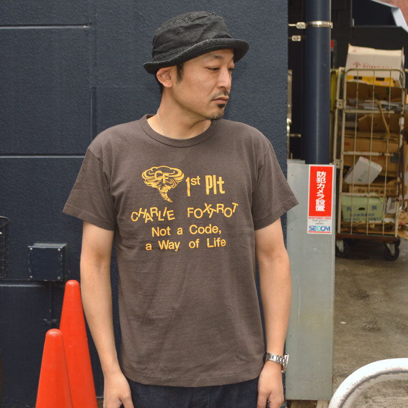 2ND-HAND (WAREHOUSE) "4064 CF 1ST PLT" Print T-shirt