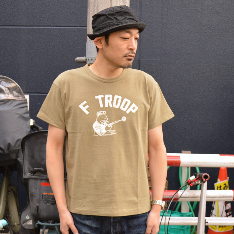 2ND-HAND (WAREHOUSE) "4064 F TROOP" Print T-shirt
