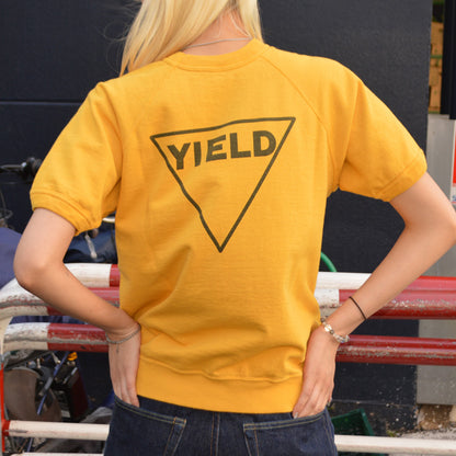 2ND-HAND (WAREHOUSE) "4104" S/S Sweat "YIELD"