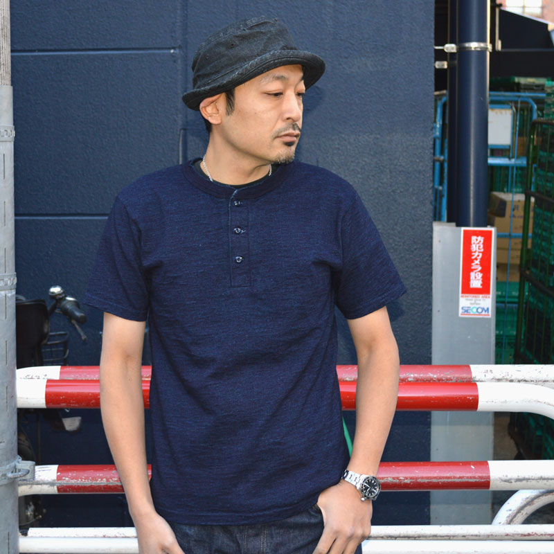 UES "662523" No.7 Yarn Dyed Indigo Henley Neck T-shirt