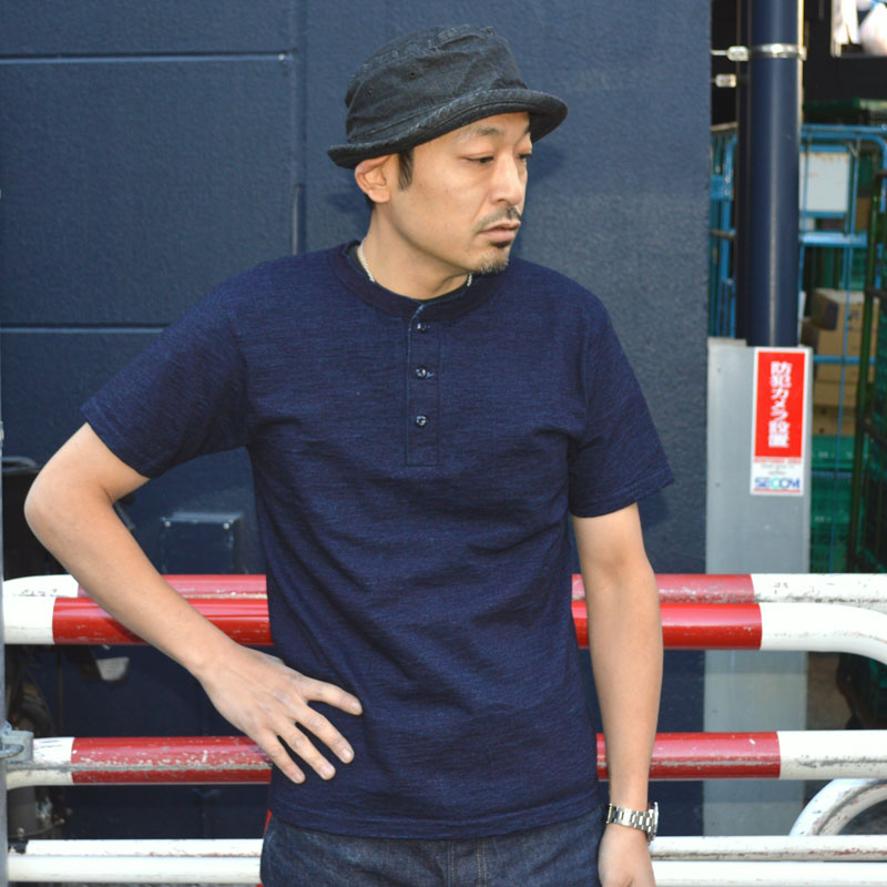 UES "662523" No.7 Yarn Dyed Indigo Henley Neck T-shirt