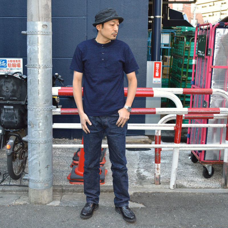 UES "662523" No.7 Yarn Dyed Indigo Henley Neck T-shirt