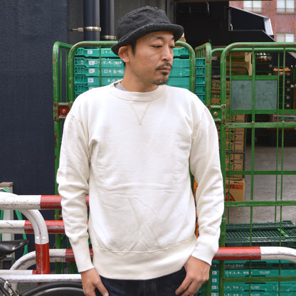 TwoMoon "92022"  V-gusset Set-in Sleeve Sweatshirt