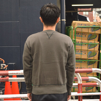 Two Moon "92022" V-gusset Set-in Sleeve Sweatshirt / 2026