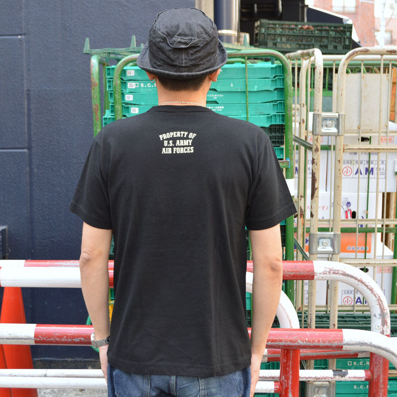 BUZZ RICKSON'S "BR79575" Government Issue T-shirt 460th Bomb. SQ. Black Panther