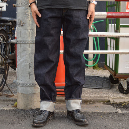 JAPAN BLUE JEANS "JMJE1102" Selvedge Straight Jeans 16oz