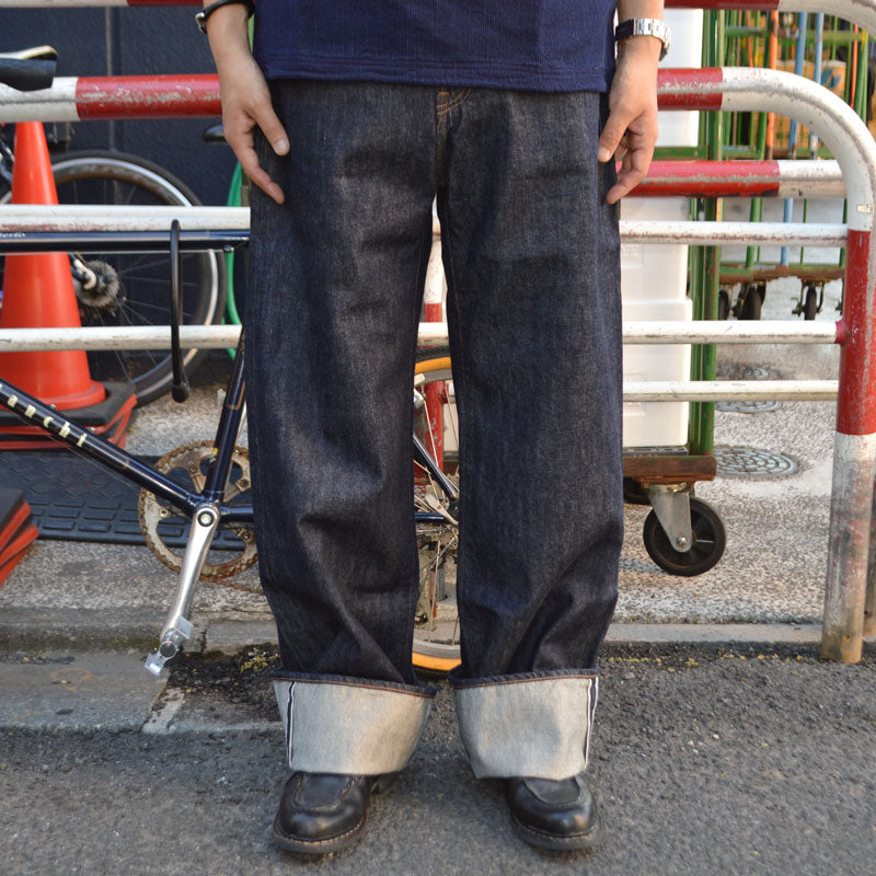 JAPAN BLUE JEANS 