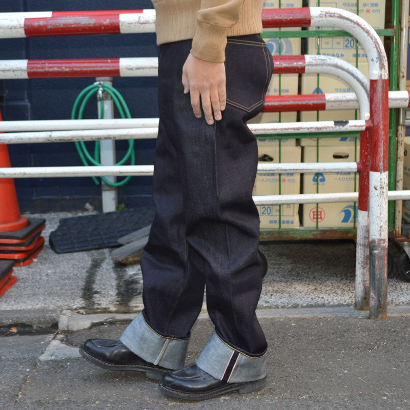 MOMOTARO JEANS 