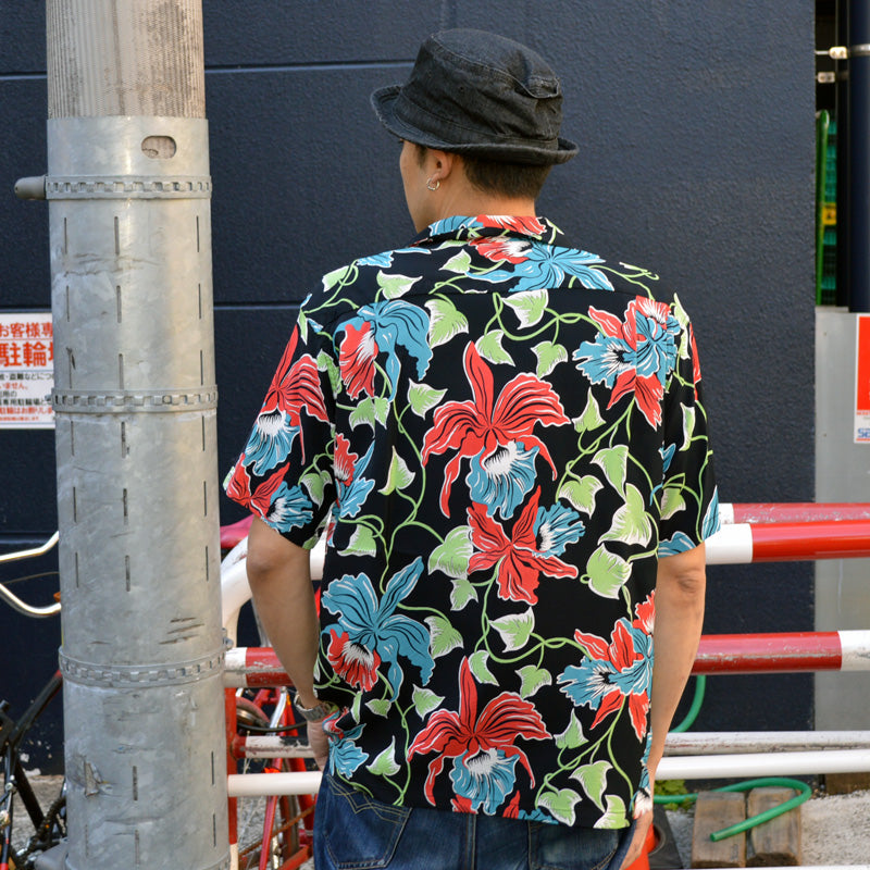 SUN SURF "SS39217" RAYON HAWAIIAN SHIRT ALOHA "CATTLEYA ORCHID"