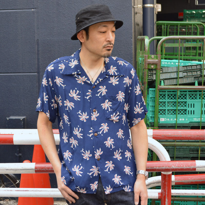 SUN SURF "SS39427" Rayon Hawaiian Shirt Aloha Shirt "SCATTERED PALMTREE"